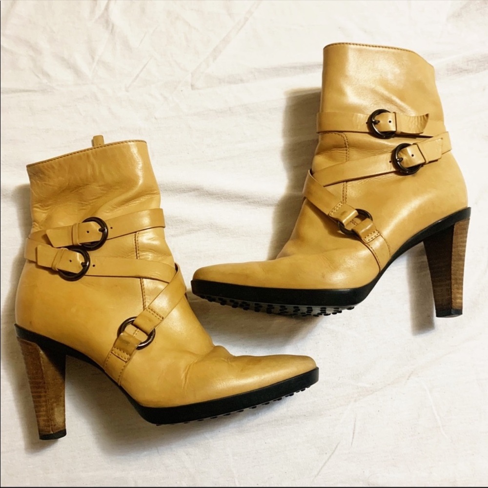 Tods mid boots camel size 9.5 guc